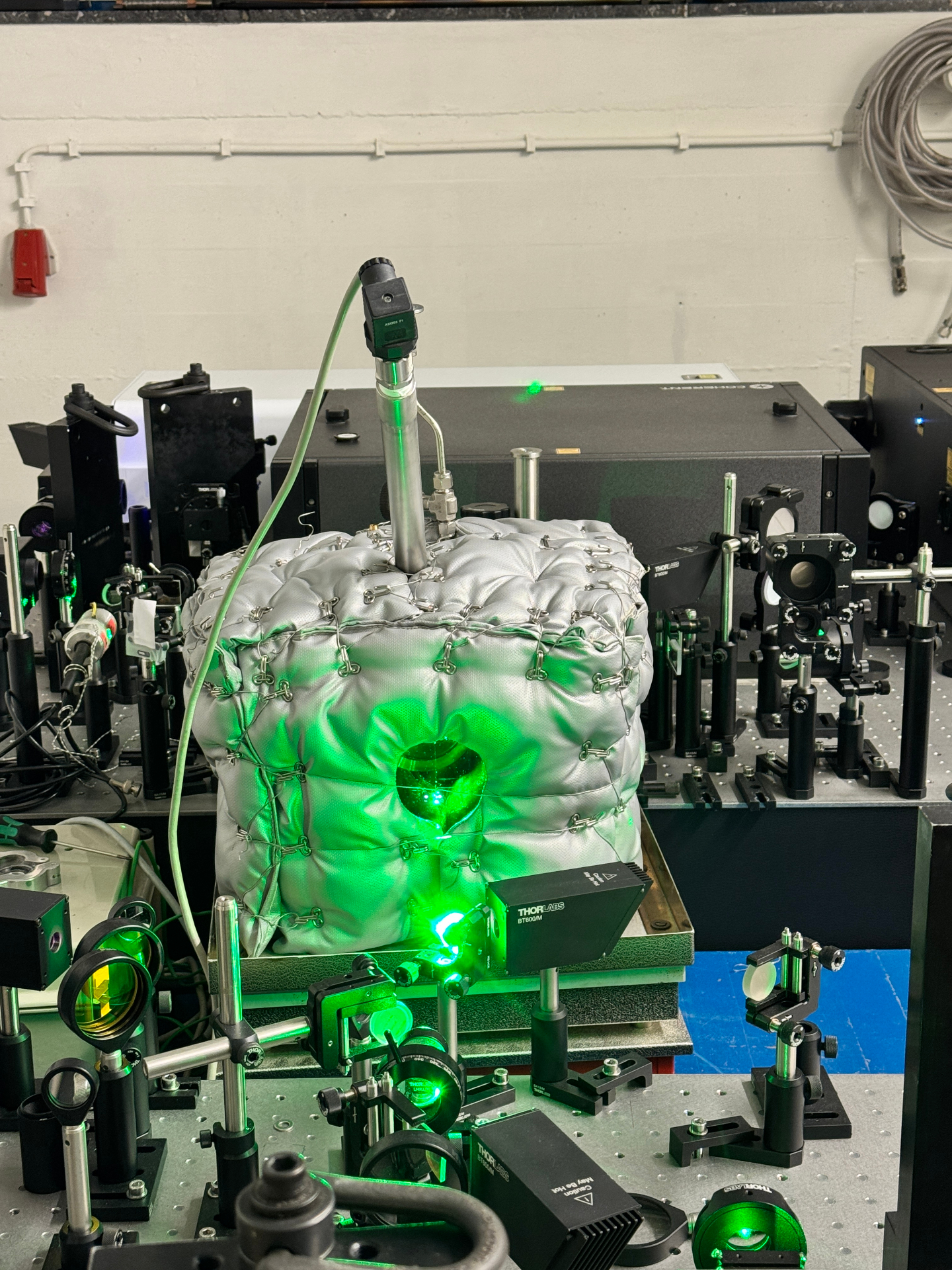 Cryogenic hydrogen and cold flows